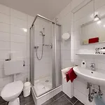 Graf Waldersee فندق بوركم