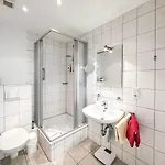 Graf Waldersee 3* بوركم
