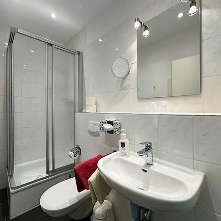 מלון Graf Waldersee 3*