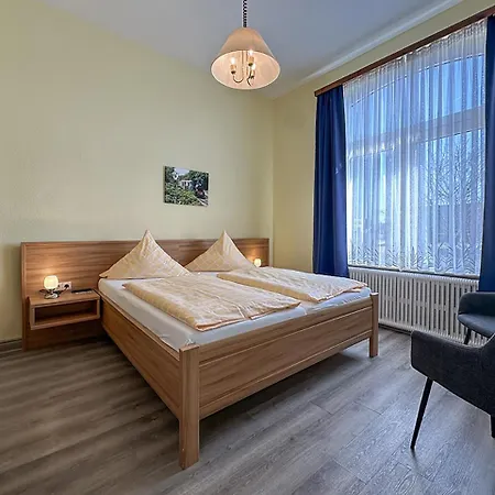 Graf Waldersee Hotel