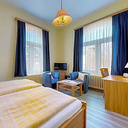 מלון Graf Waldersee