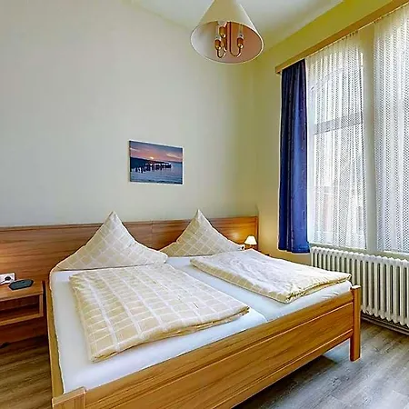 Graf Waldersee מלון