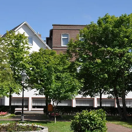 Hotel Graf Waldersee 3*