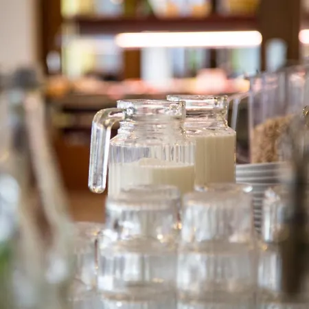 Graf Waldersee Hotel