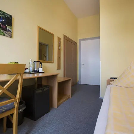 Hotel Graf Waldersee 3*