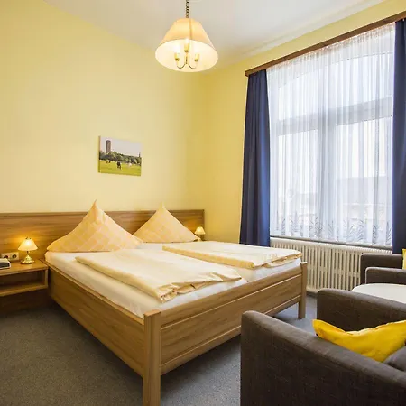 Hotel Graf Waldersee 3*