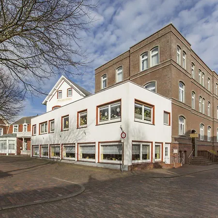 Hotel Graf Waldersee 3*